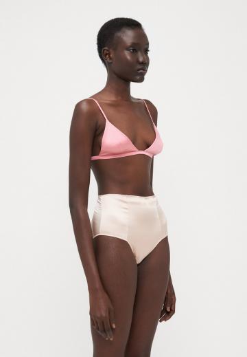 Бюстгальтер без косточек