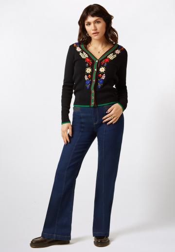 Клешеные джинсы