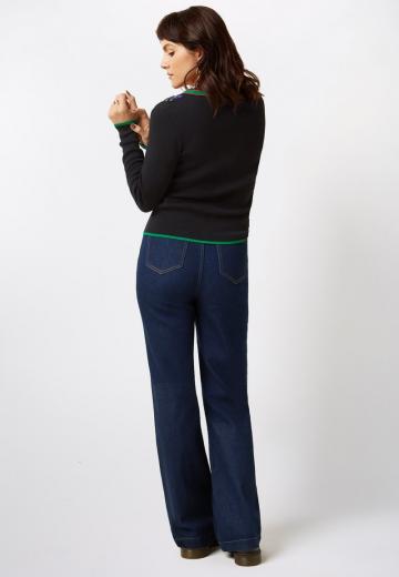 Клешеные джинсы