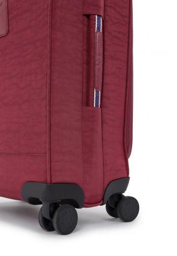 Чемодан на колесах