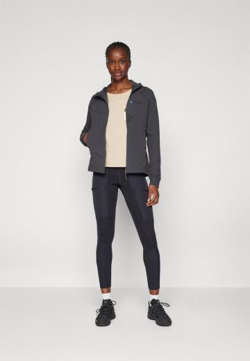 Спортивная куртка