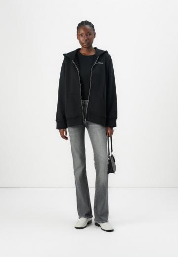 Клешеные брюки