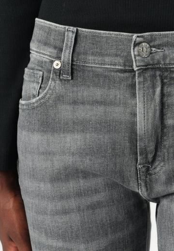 Клешеные брюки