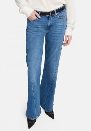 Клешеные джинсы