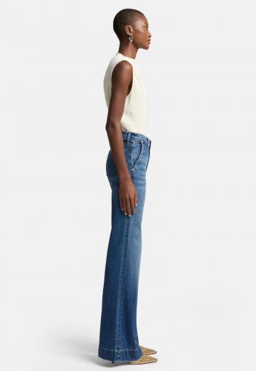 Клешеные джинсы