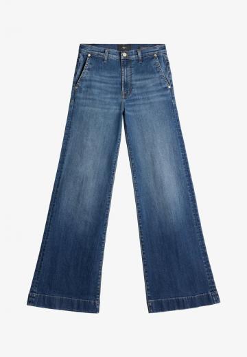 Клешеные джинсы