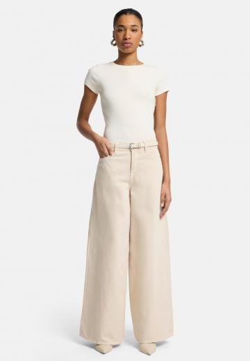 Клешеные джинсы