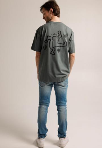 Узкие джинсы