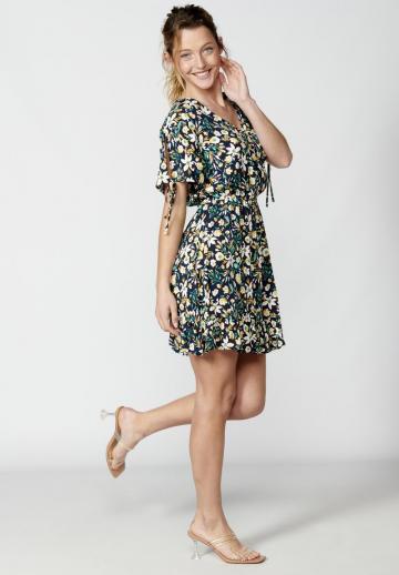 Короткое платье