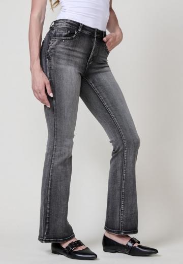 Клешеные брюки