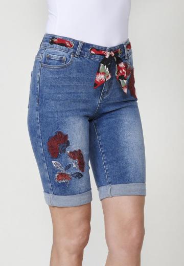 Джинсовые шорты