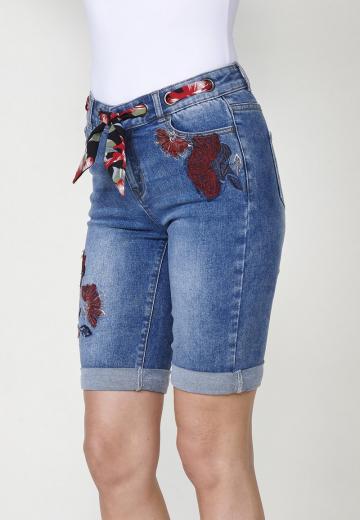 Джинсовые шорты