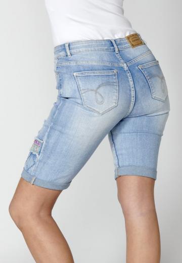 Джинсовые шорты