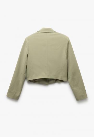 Блейзер с накладными карманами