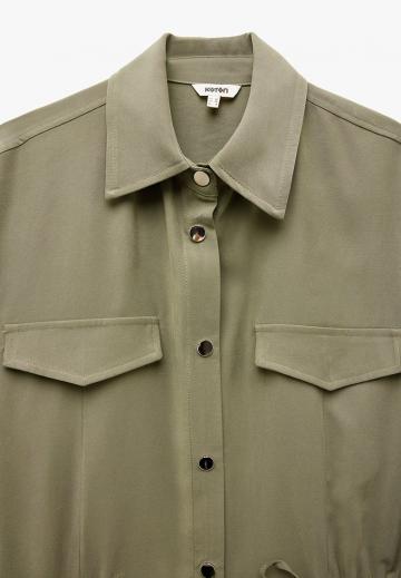 Куртка с накладнымит карманами