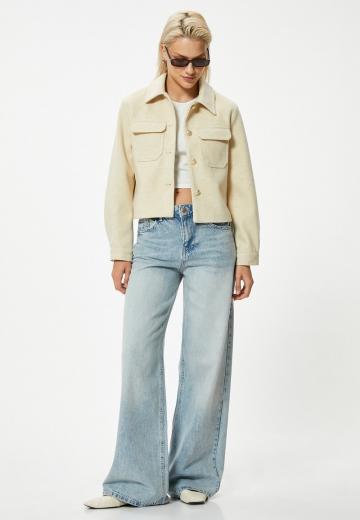 Куртка с накладнымит карманами