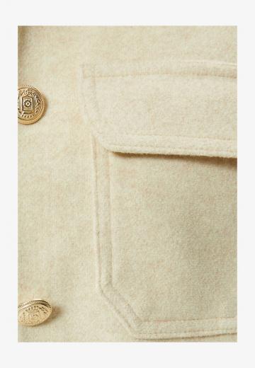 Куртка с накладнымит карманами