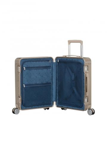 Чемодан на колесах