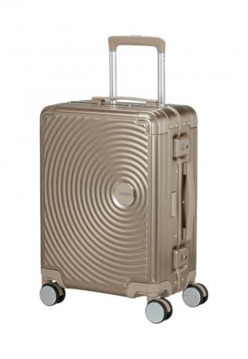 Чемодан на колесах