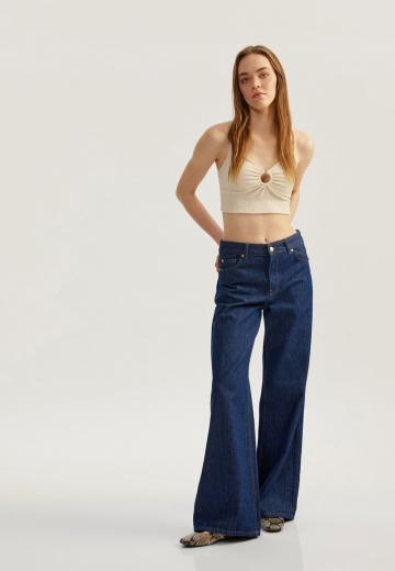 Топ на бретельках