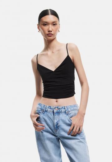 Топ на бретельках