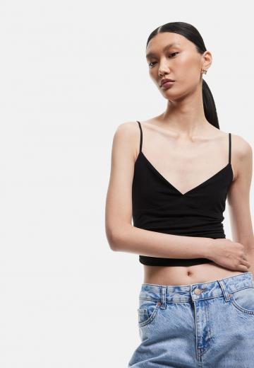 Топ на бретельках