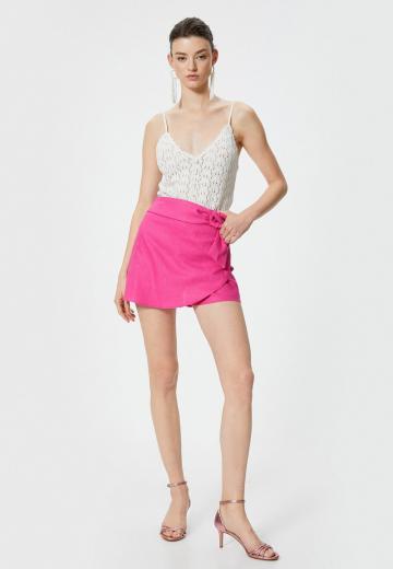 Топ на бретельках