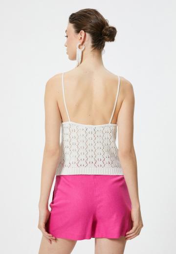 Топ на бретельках