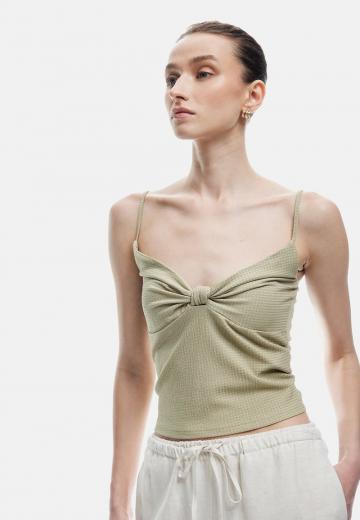 Топ на бретельках