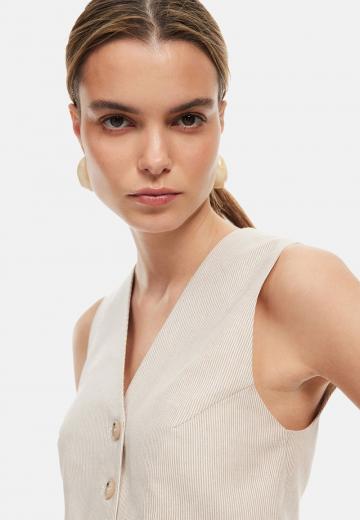 Джинсовая жилетка