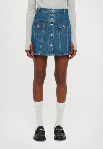 Юбка с накладными карманами