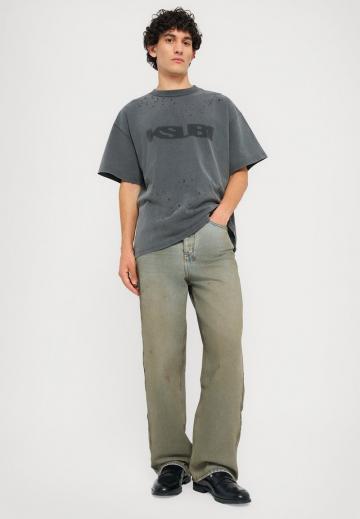 Прямые джинсы