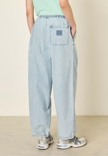 Свободные джинсы