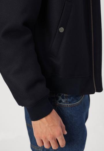 Куртка бомбер