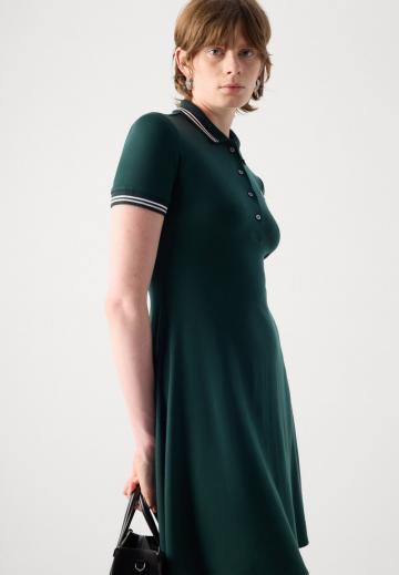 Короткое платье