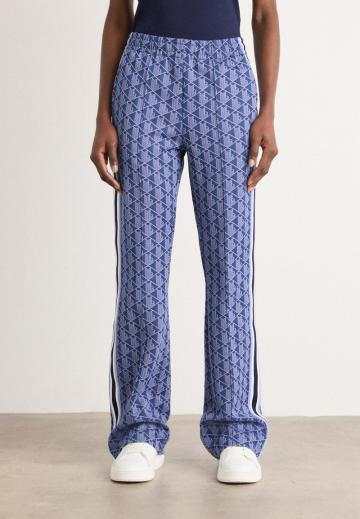 Спортивные штаны