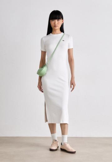 Платье футляр