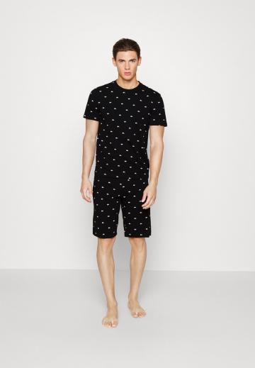 Пижама с шортами