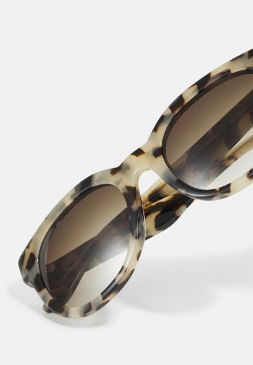 Солнечные очки