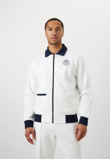 Спортивная куртка