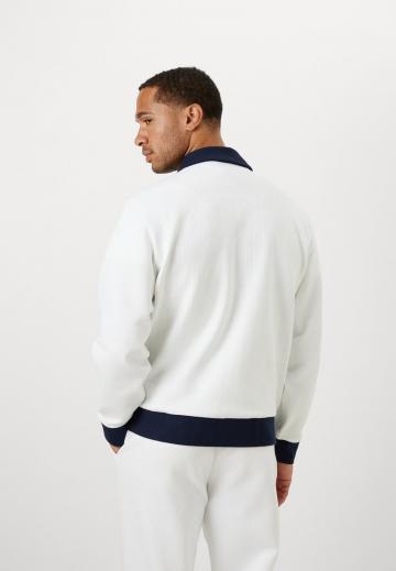 Спортивная куртка