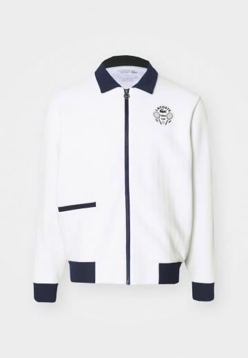 Спортивная куртка