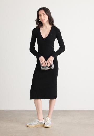 Платье футляр