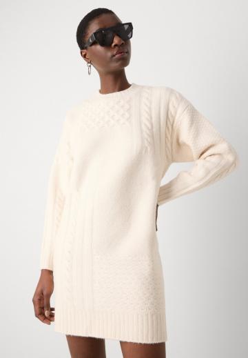 Вязаное платье