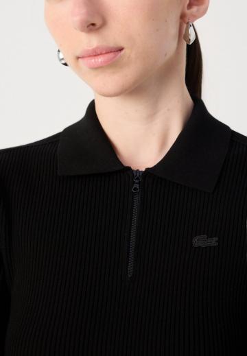 Вязаное платье