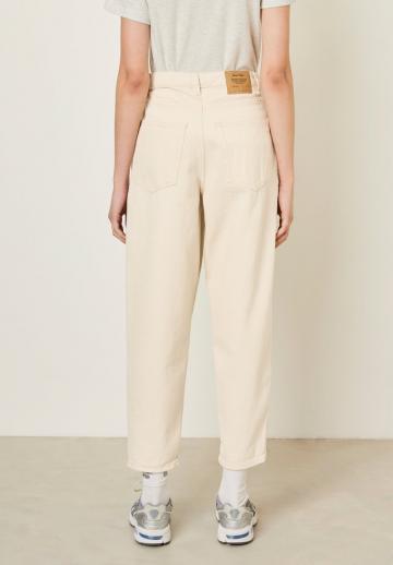 Короткие джинсы