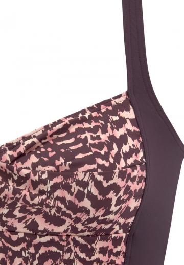 Слитный купальник