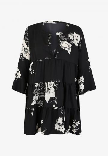 Короткое платье