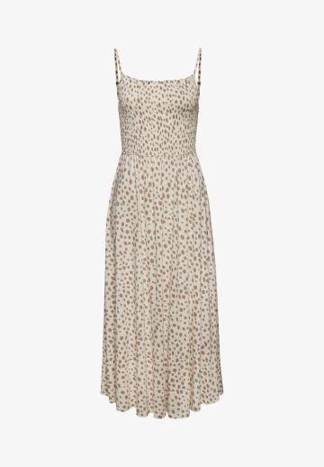 Платье без бретелек