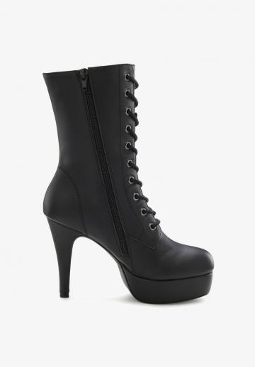 Полусапожки на высоком каблуке